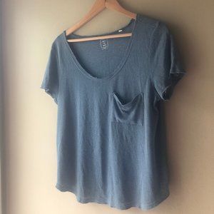 Me to We distressed blue top